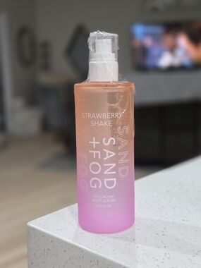 Sand + Fog Strawberry Shake Hyaluronic Body Serum - 8.2oz